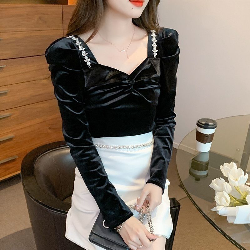 Slim Fit Velvet Women's Shirt  - Winter Clothing Trends For Women ulasan dan harga
