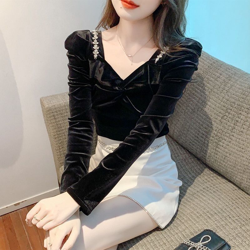 Slim Fit Velvet Women's Shirt  - Winter Clothing Trends For Women ulasan dan harga