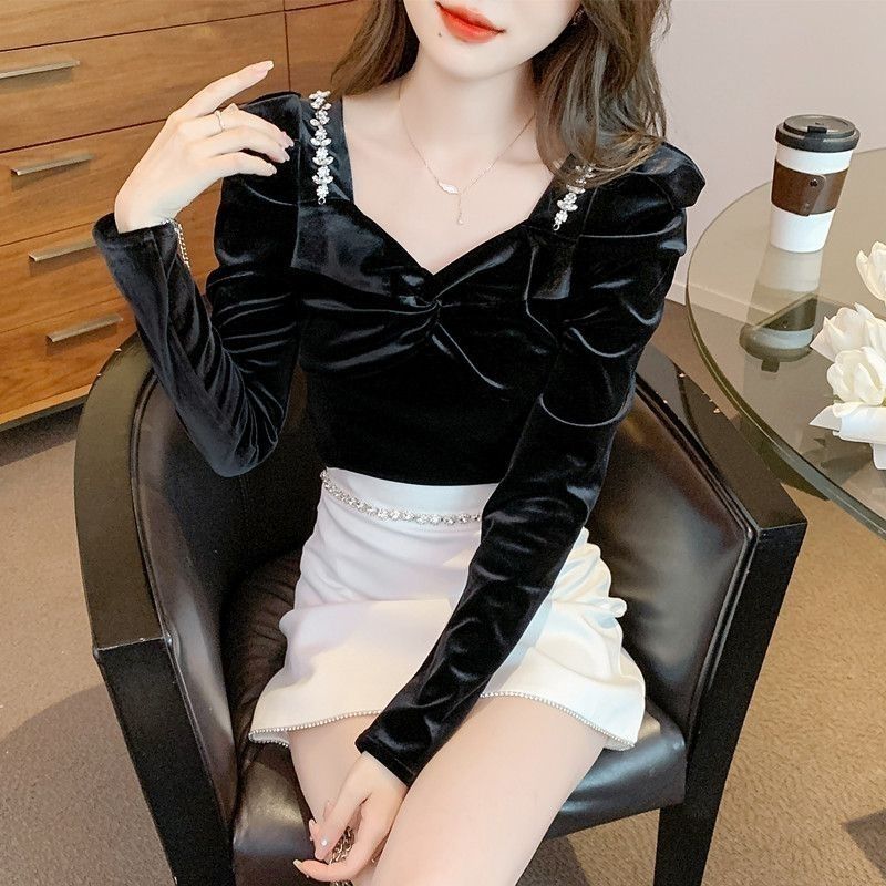 Slim Fit Velvet Women's Shirt  - Winter Clothing Trends For Women ulasan dan harga