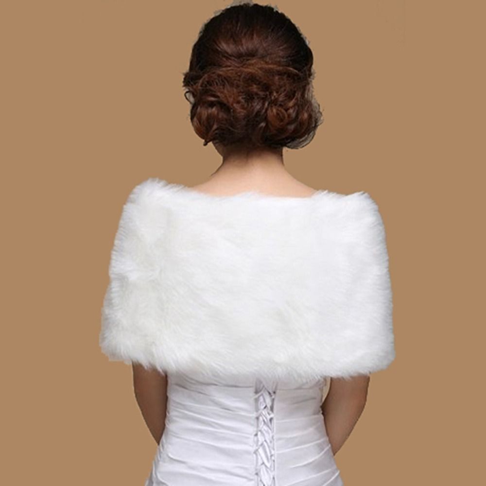 Winter Cape White Fur Shawl We - Winter Clothing Essentials ulasan dan harga